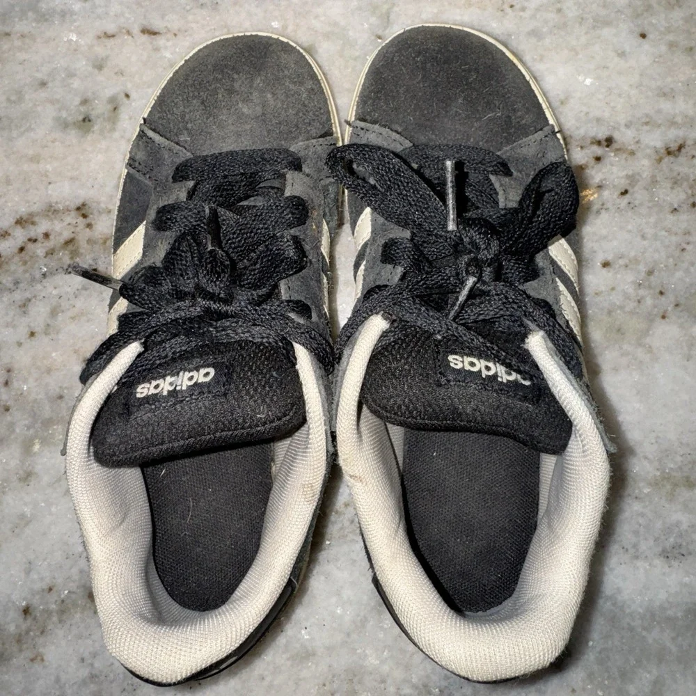 Adidas Grand Court 00s Core Black White Suede Lace Up Sneakers Kids Sz 1